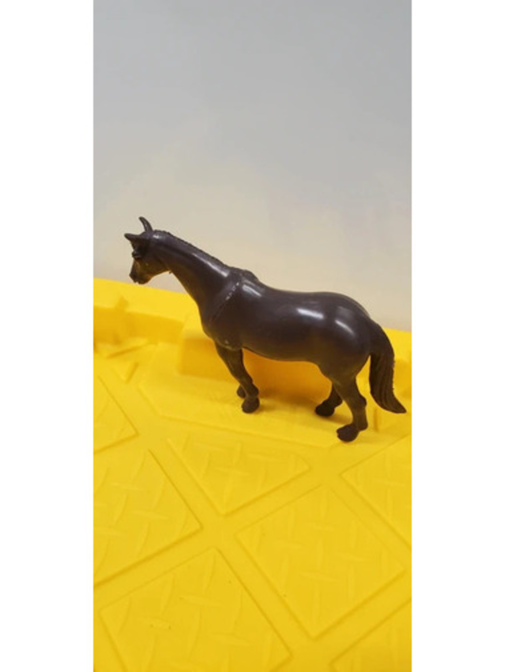 Vintage Plastic Dark Brown Horse Toy Figure Figurine Animal Toy